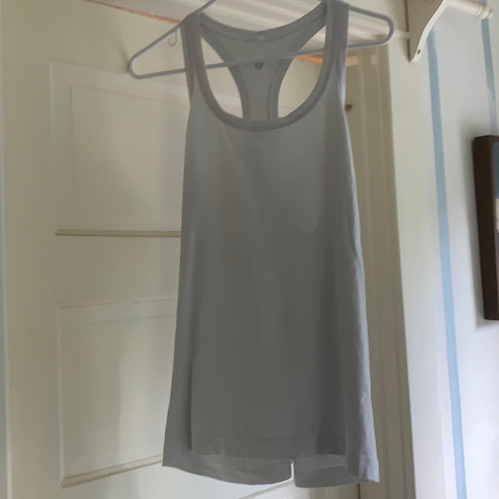 White lululemon swifly tank top